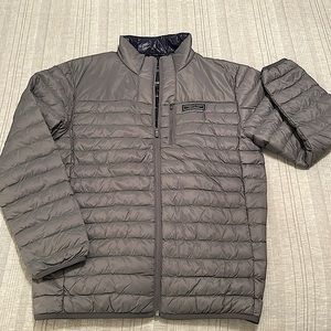 Vineyard Vines lightweight down jacket